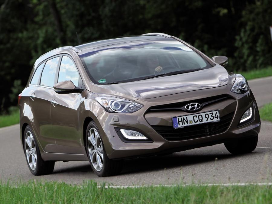  Hyundai i30 Wagon 2012 года  (фото 10 из 19)